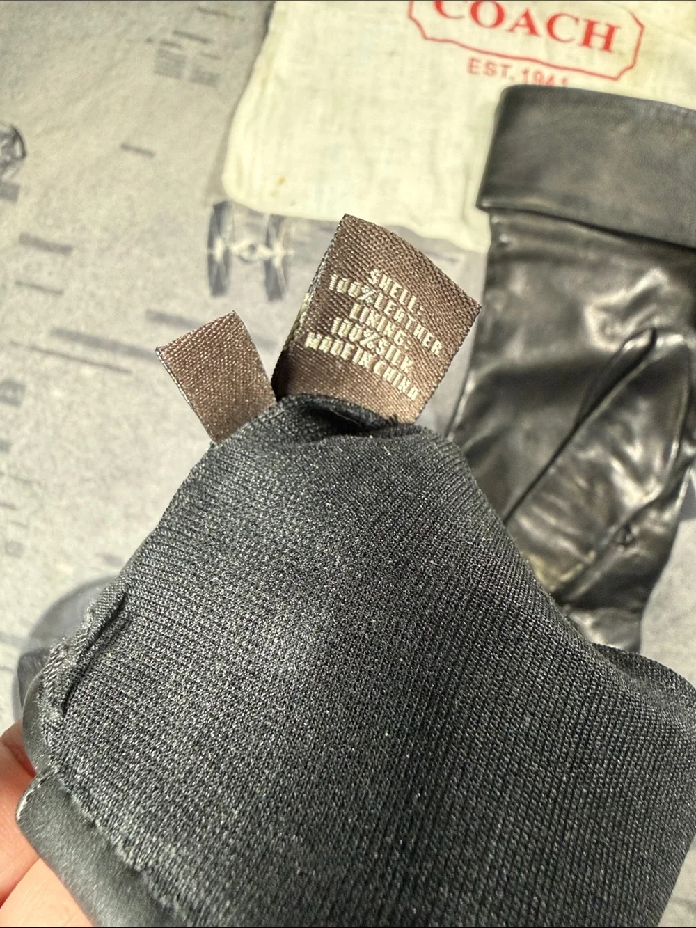 VINTAGE COACH BLACK LEATHER CUFFED GLOVES SZ 6 1/2